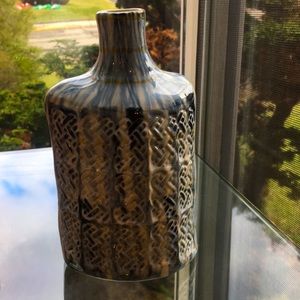 Ceramic vase